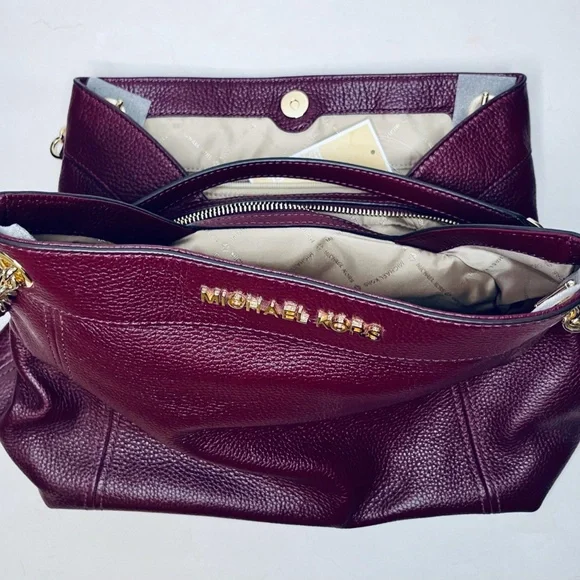 Michael Kors Purse - Picture 5 of 8